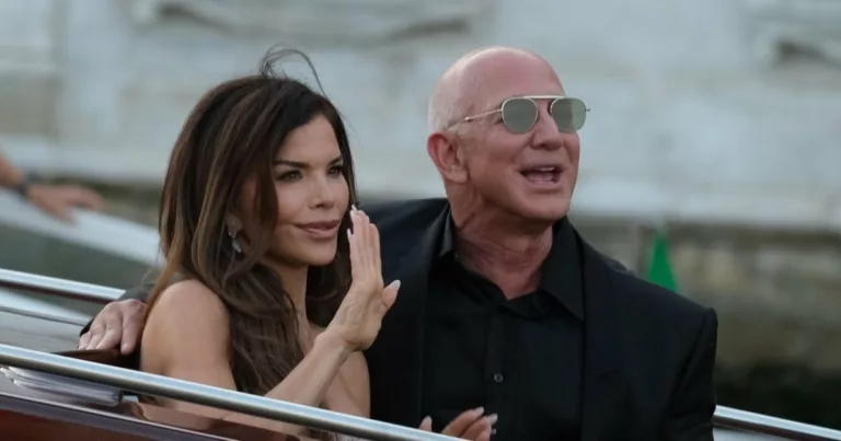 A Night to Remember Inside Jeff Bezos and Lauren Sánchezs Pajama Wedding Celebration