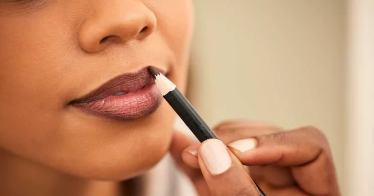 Achieve Fuller Lips with This 10 Plumping Lip Liner from Amazon