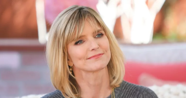 Courtney ThorneSmith Ends 18Year Marriage Files for Divorce