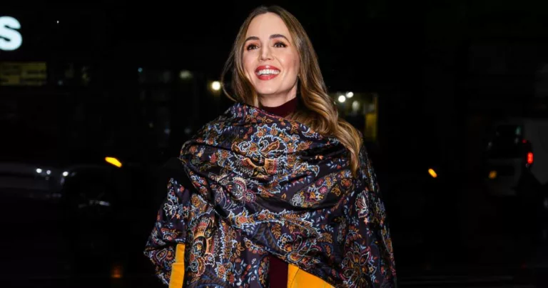 Eliza Dushku Celebrates Graduation with a Masters in Counseling