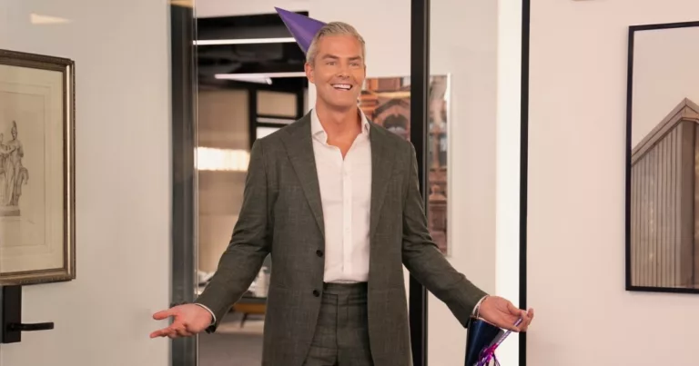 Ryan Serhants Surprise Cameo Shakes Up And Just Like That