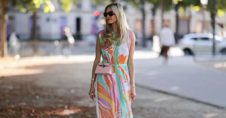 Stylish Wedding Guest Dresses for Women Over 40