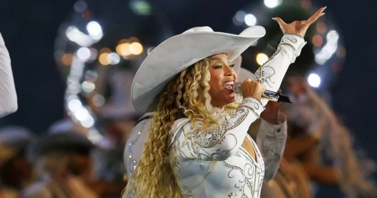 Beyoncé Reinvents Stage Presence with Mechanical Horse After Tour Incident