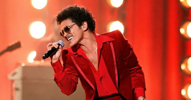 Bruno Mars Lightens the Mood with Debt Jokes at Blackpink Concert