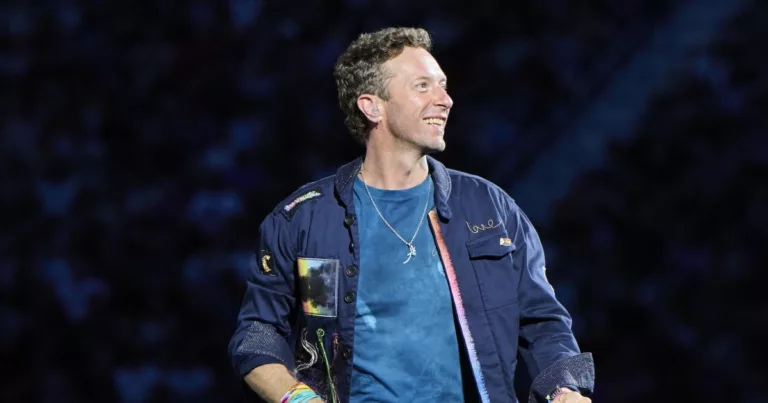 Chris Martins Humorous Warning to Fans After Viral Kiss Cam Incident