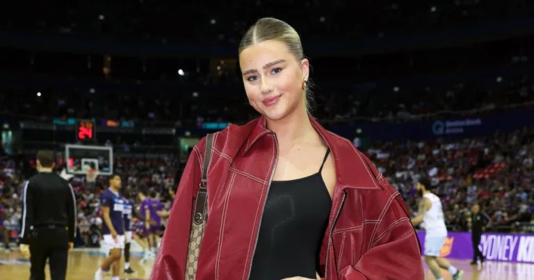 Influencer Sophia Begg Criticized for Cultural Insensitivity in Japan Post