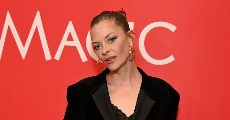 Jaime King Engaged to Investment Banker Amid Custody Struggles