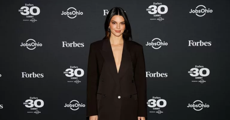 Kendall Jenners Trendy Capris Affordable Lookalike Found