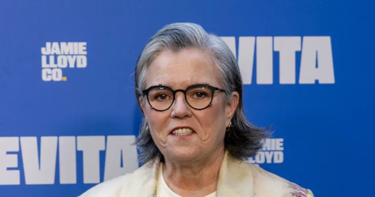 Rosie ODonnell Claps Back at Trumps Citizenship Threat
