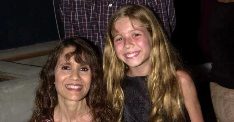 What to Expect from the TV Adaptation of Jennette McCurdys Memoir